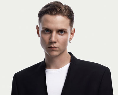 Ваня Дмитриенко